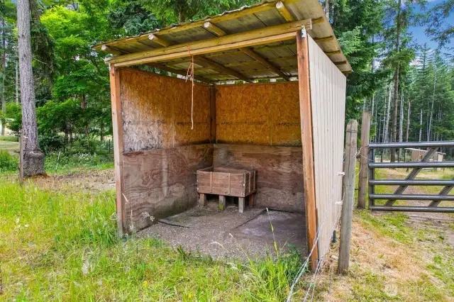 covered feed shelter