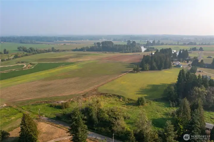 Surrounded by farm fields & county property, yet minutes from all amenities Ferndale has to offer & quick access to freeway