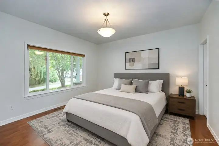 Virtually staged, he "choose your own adventure" room. Whether it's a quiet home office or a necessary main-floor bedroom, it’s ready when you are.