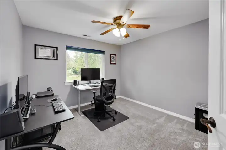 TFourth bedroom on the top floor—solid proof that there’s space here for everyone to find their own corner.