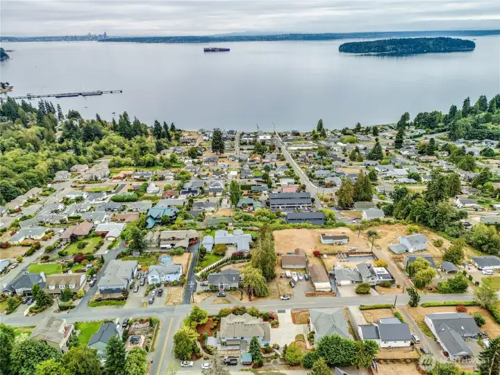 The big-picture view. Shows just how close you are to the water and the Southworth-to-Seattle ferry terminal for your morning run.