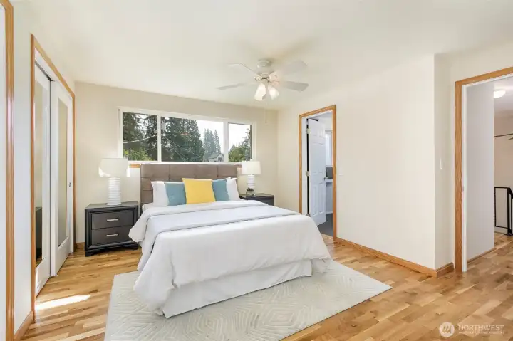 Large 2-room primary suite w/ hardwood floors & great daylight