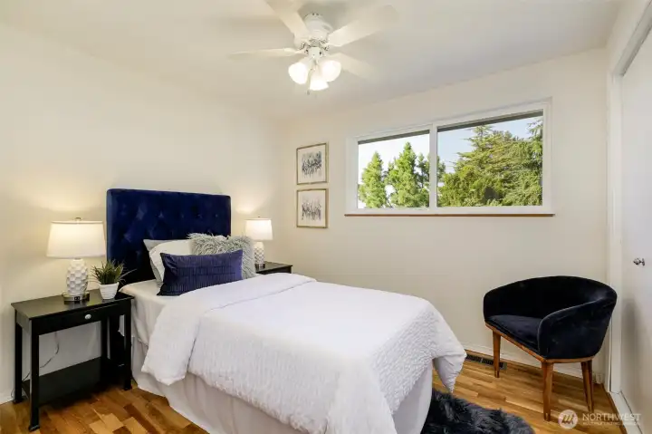 Third bedroom has 2 closets