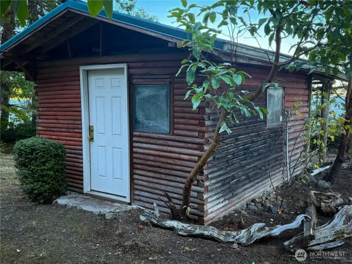 Storage shed with electricity