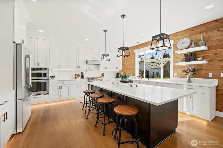 The biggest and prettiest kitchen island around! New appliances, tons of natural light and plenty of space for everyone to gather and enjoy.