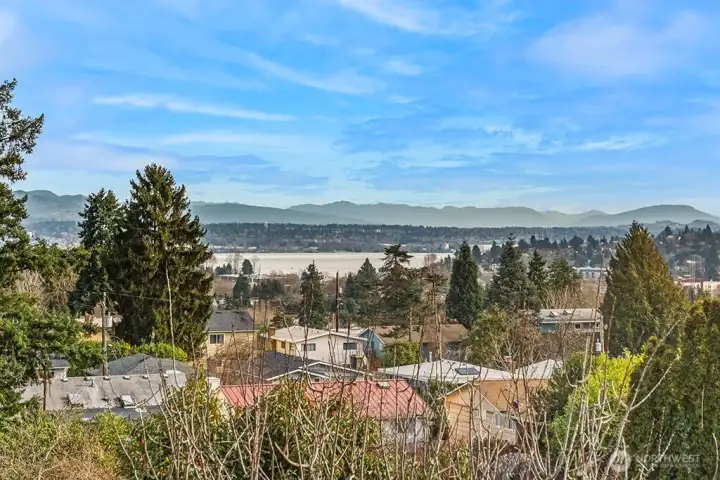 Take in wide-ranging views of Lake Washington, the Cascades, and the surrounding area
