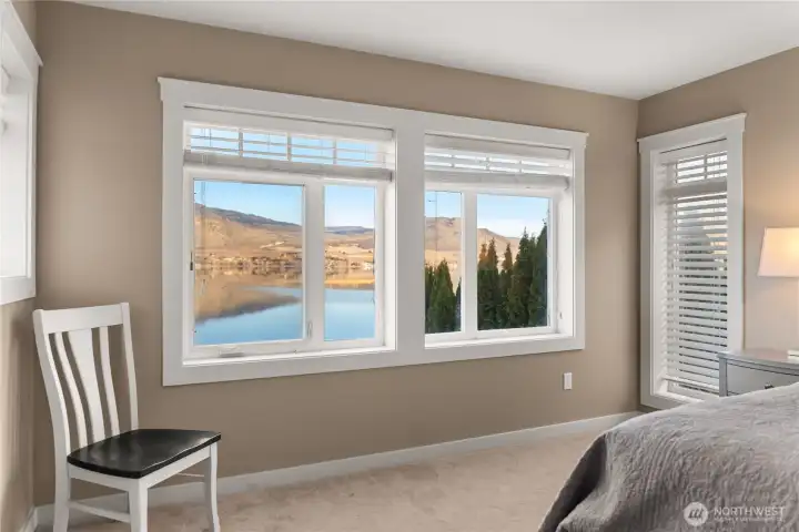 Upstairs Primary #2 ensuite vies