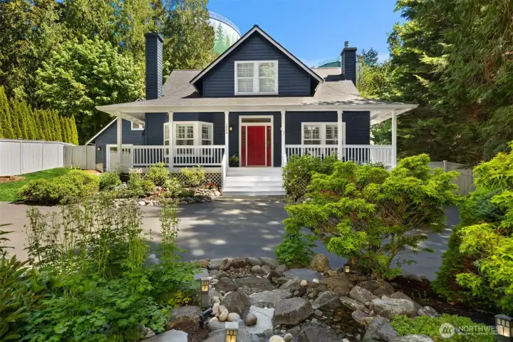 Tucked down a forested drive off of the main lane, this home has great privacy. Tucked down a forested drive off of the main lane, this home has great privacy.