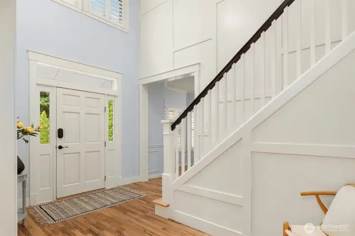A closer look at the impressive custom mouldings that line the stairwell and entryway. A closer look at the impressive custom mouldings that line the stairwell and entryway.