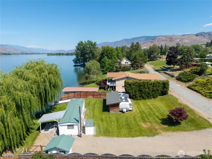 Mature landscaping, privacy fencing
