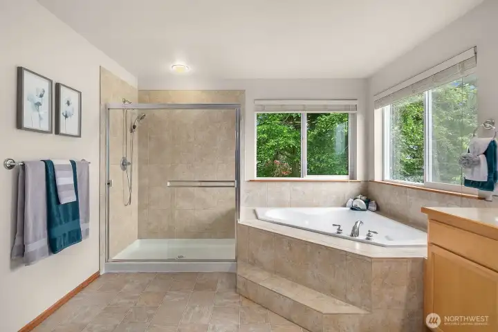 Primary Full Bath in Primary Bedroom