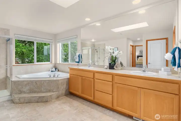 Primary Full Bath in Primary Bedroom