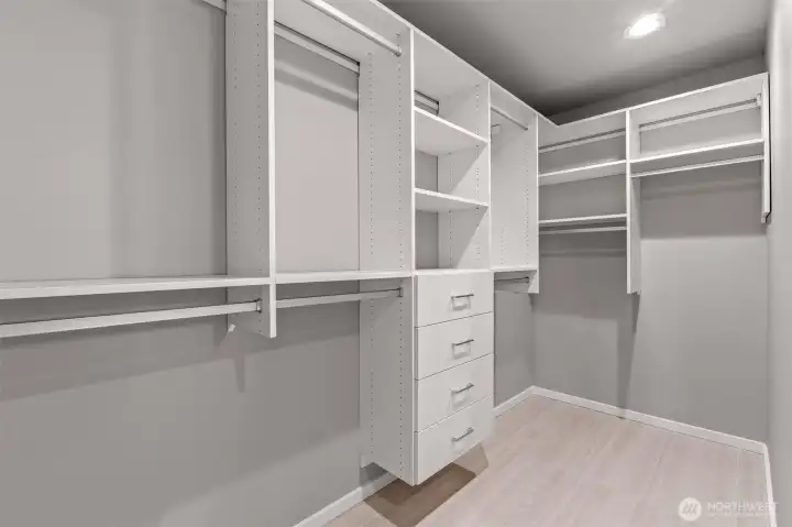 Staging of the other unit Staging of the other unit