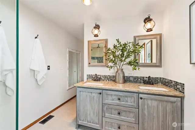 Dual sink vanity