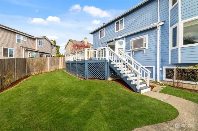 Lovely backyard with sprinkler system