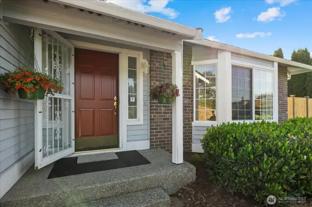 This 4 bed & 3 bath home offers a perfect blend of comfort & style.