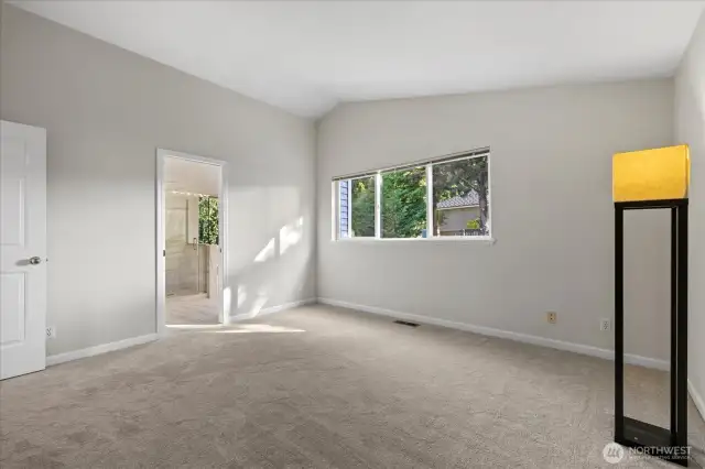 Spacious master suite w/5-piece bath and walk-in closet on the upper level.