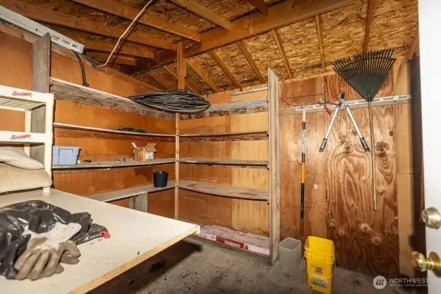 tack room