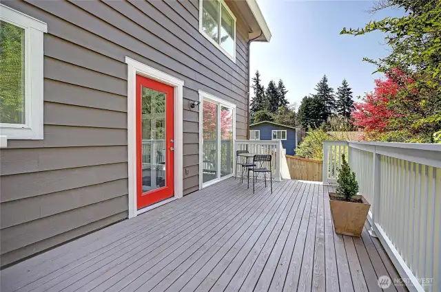 Lower level deck