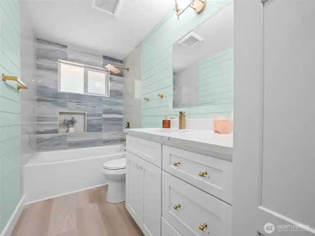 Full Bath Main Floor