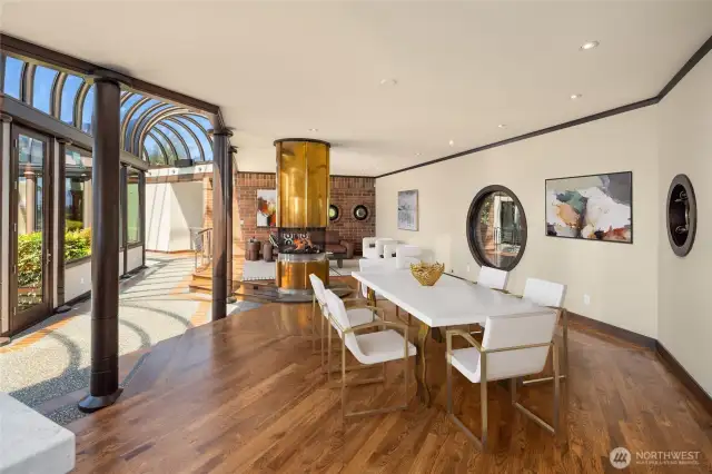 Dining room or owner's choice!