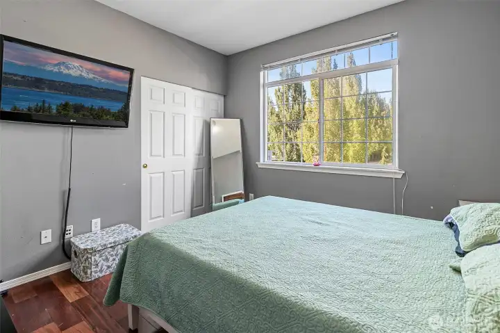 Second bedroom