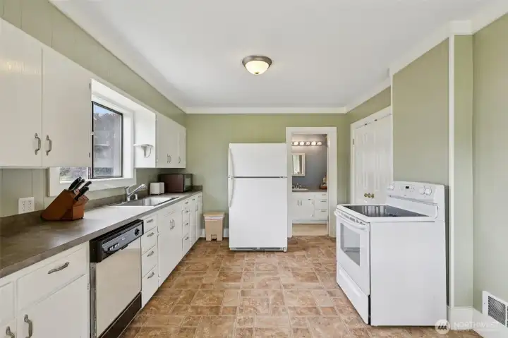 Big Guest House Kitchen