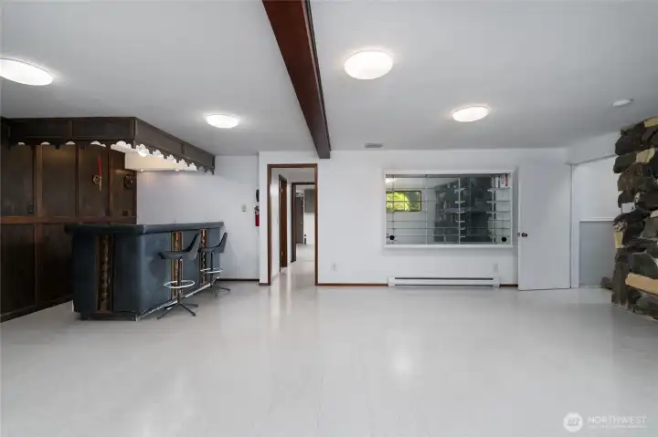 Another view of this open basement. Display case built into the wall with accent lighting. Perfect for displaying collectibles.