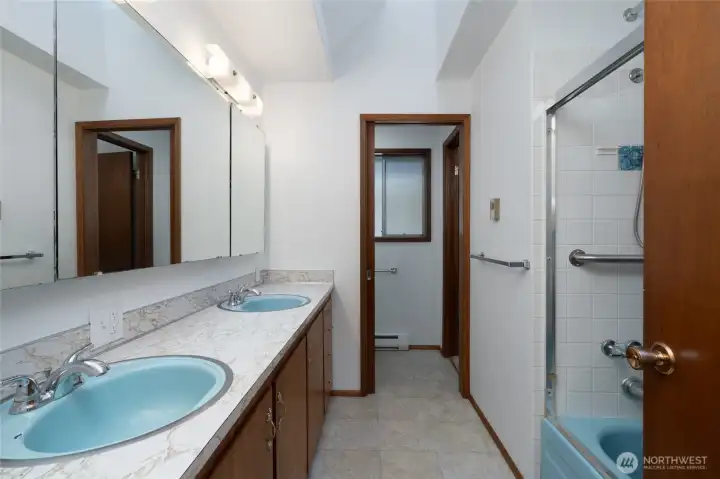 Full bathroom upstairs with access off primary.