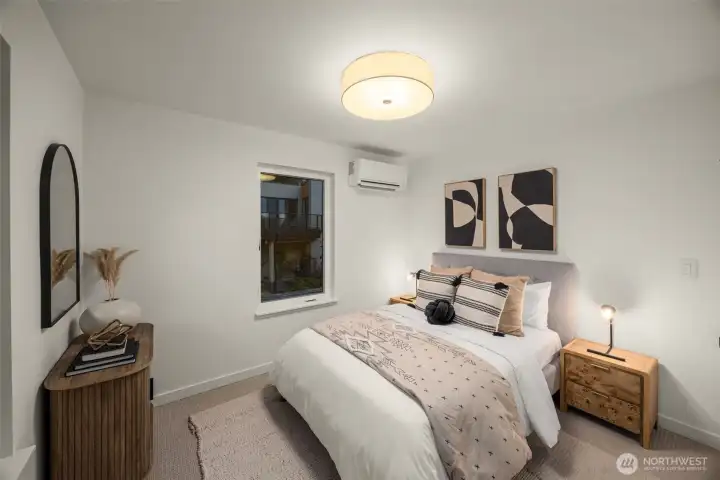 3rd Bedroom or flexible space for guests, a home office, gym or creative use.