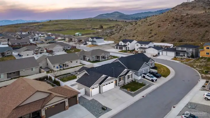 This fine home enjoys a quiet location in lovely Suncrest.