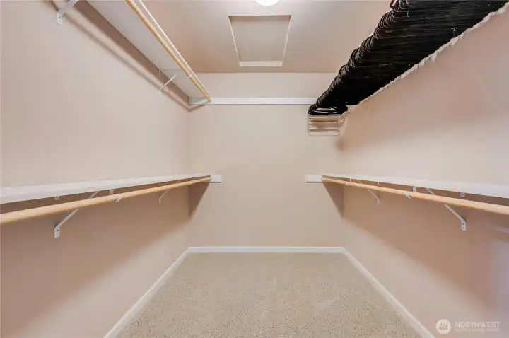 Walk in closet
