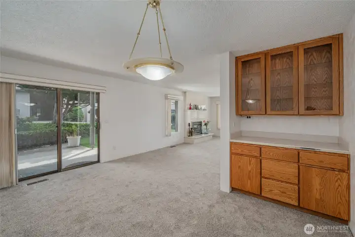 Dinning area with built ins