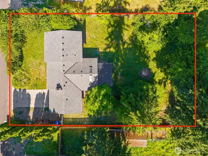 Property lines are approximations