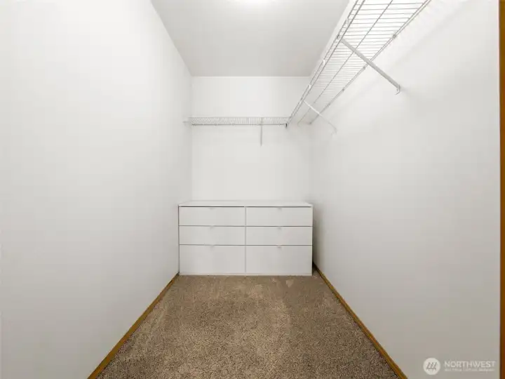 Walk-in Closet