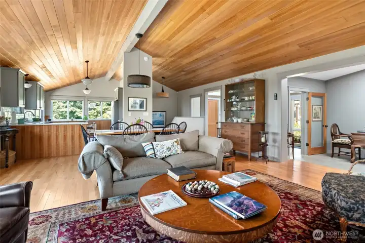 Spacious great room