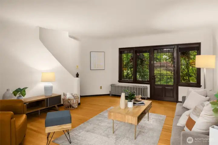 Built in 1929, its French-inspired craftsmanship exudes unique grace and style. Unit #3 offers 881sf of spacious living with 2 bedrooms and 1 bath.