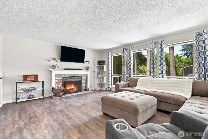 Almost floor to ceiling windows to make it bright and airy! Vinyl plank flooring throughout! Almost floor to ceiling windows to make it bright and airy! Vinyl plank flooring throughout!