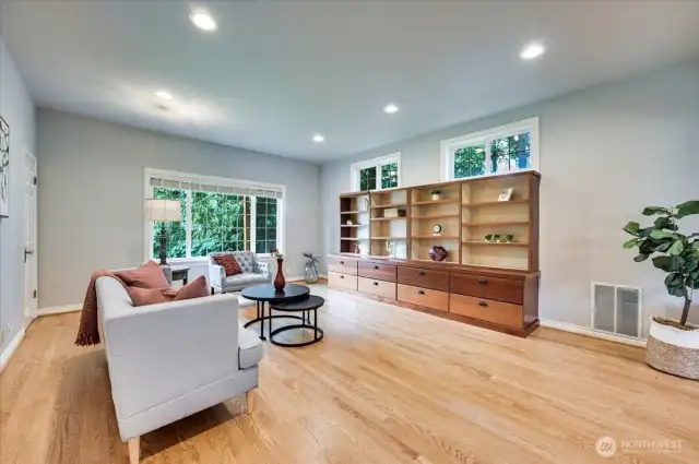 Spacious family room with built-in bookcase