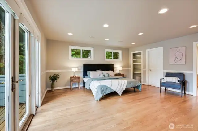 Spacious Primary Bedroom (upper level)