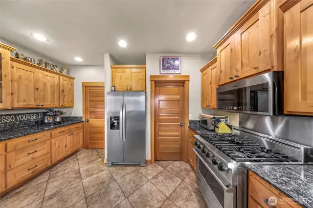Walk-in pantry