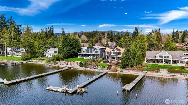 Synthetic dock with boat lift