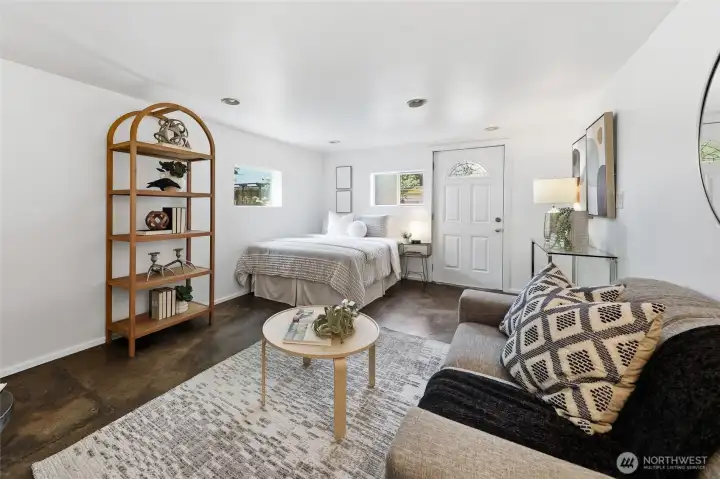 Studio MIL is a perfect rental opportunity for  extra income. It's been on Air bnb for 10 yrs.