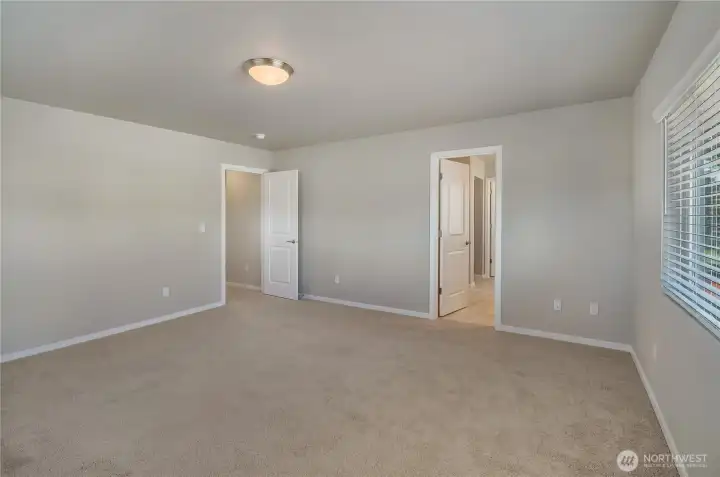 Photos are from a previously built Cayuse floor and demonstrate the quality craftmanship that Rush builds to. They may display an upgrade or feature not currently available.