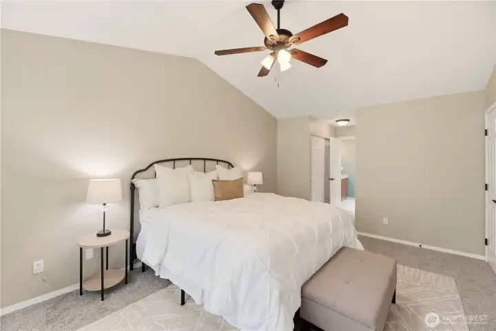 Vaulted ceiling with new ceiling fan light