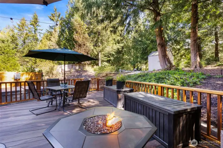 Picture late afternoon drinks around the fire table, followed by evenings in the hot tub on the lower patio, all set against beautiful, peaceful surroundings.