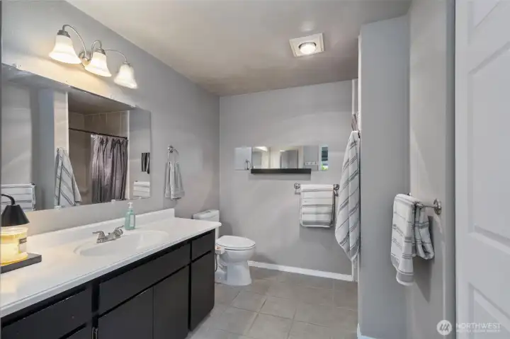 Primary bath