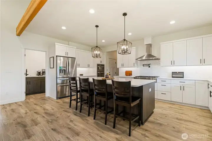 A closer view looking towards the walk-in pantry.