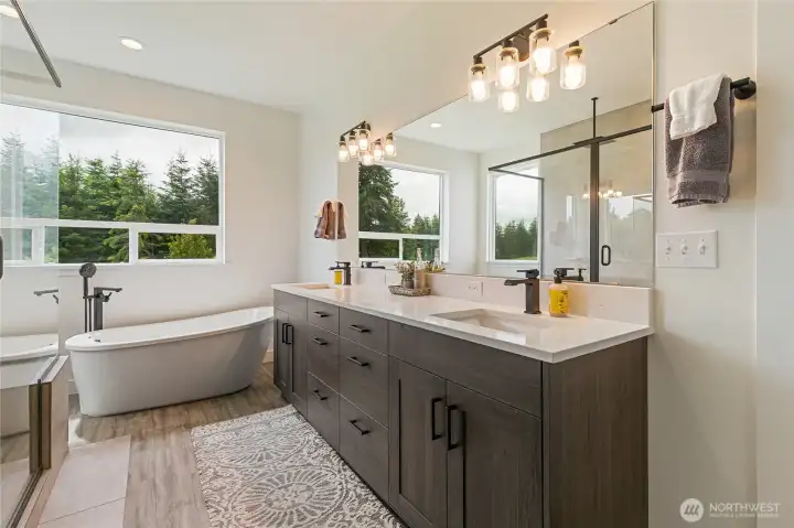 Primary ensuite.