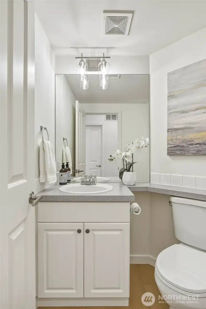 Main Level 1/2 Bath Main Level 1/2 Bath